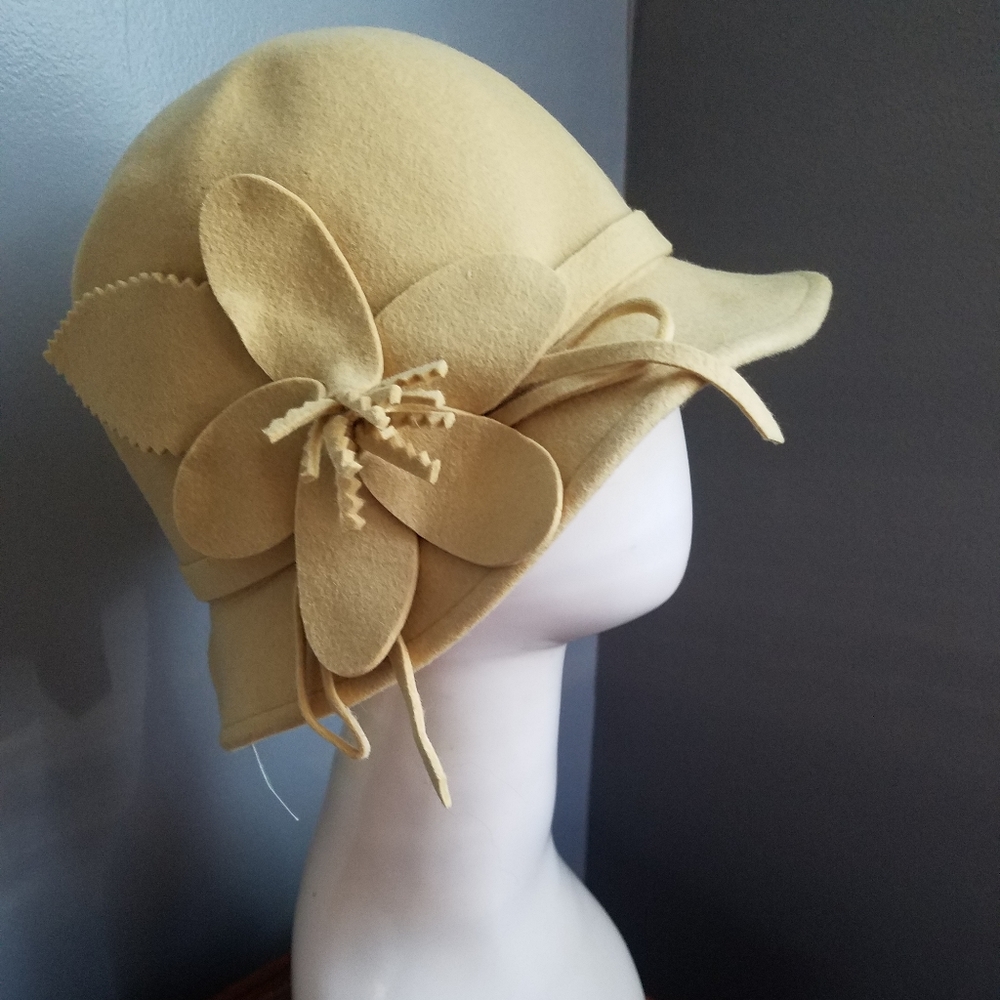 Women's Wool Hat- Golden yellow